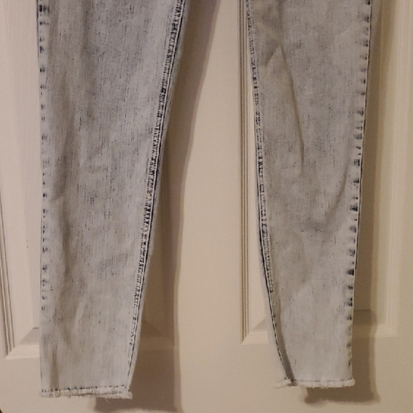 Seven7 jeans womens size 12 light blue bombshell high rise skinny - Picture 6 of 11